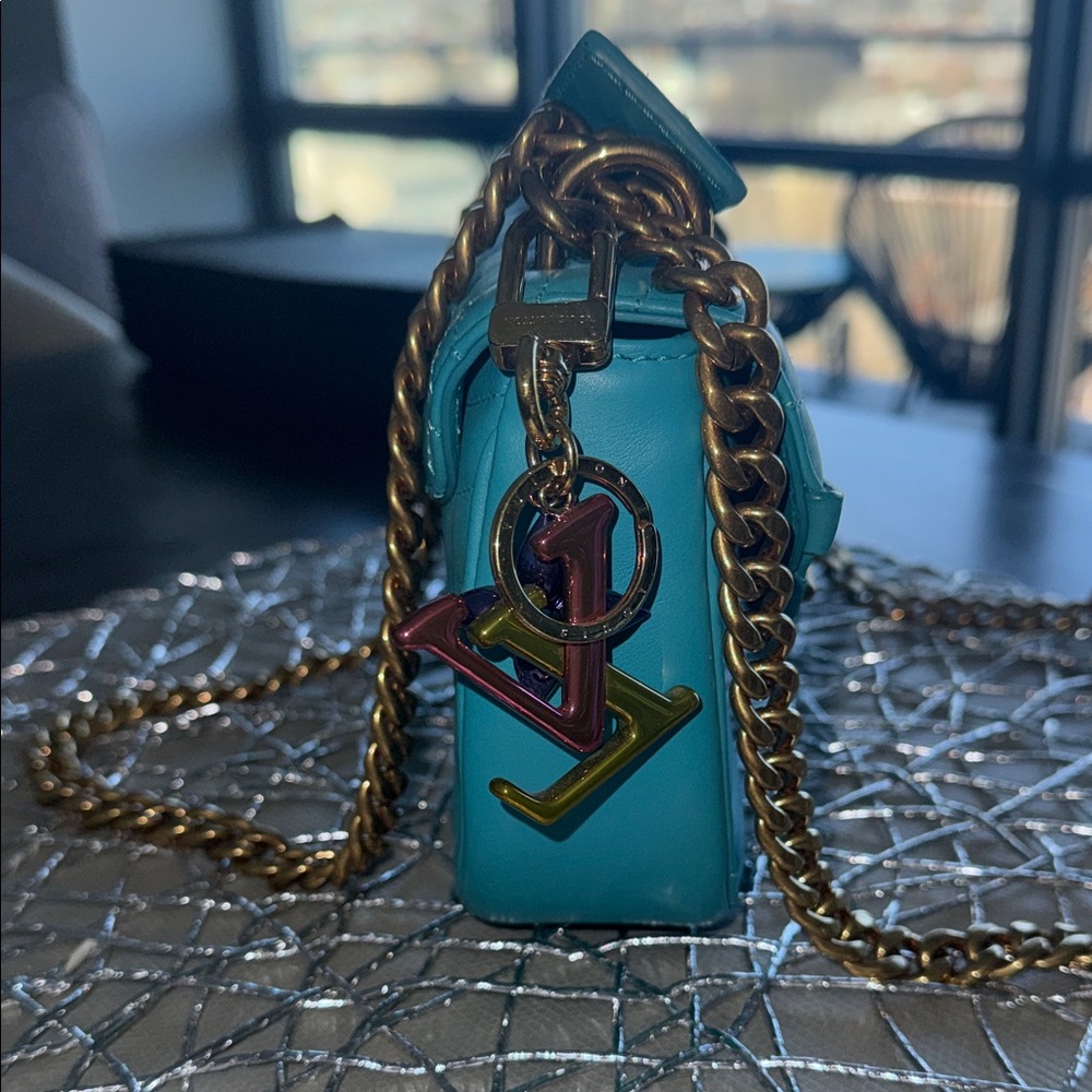 Louis Vuitton Turquoise Quilted Chain Shoulder Bag with a LV purse charm - Picture 6 of 11